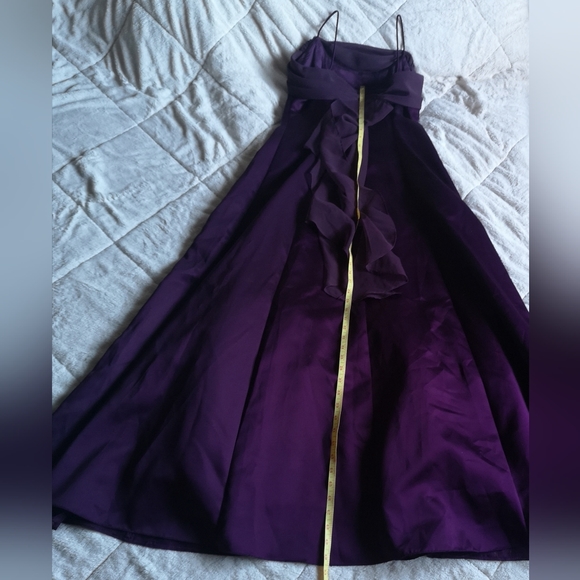 Prom or bridesmaid dress size 8 - Picture 9 of 10